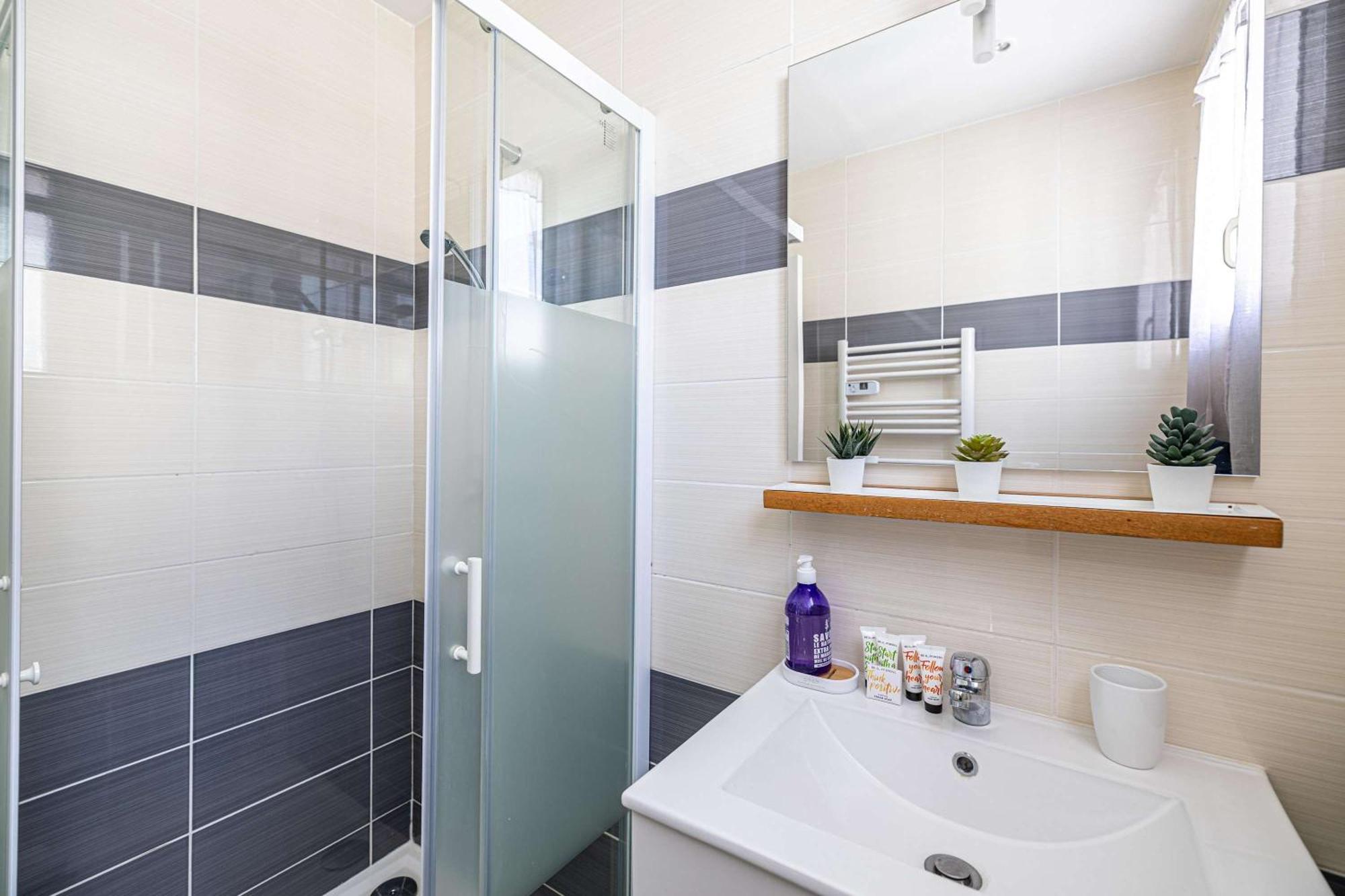 Apartamento L'angle Doux Avec Balcon Ideal Pour Couples Ou En Solo *